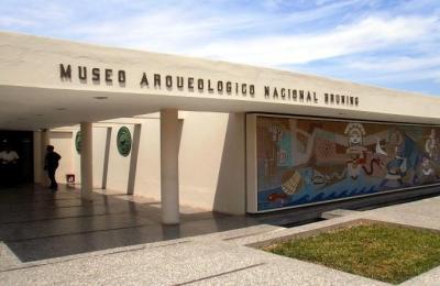 VENTA DE CASONA EN CALLE MIGUEL GRAU - LAMBAYEQUE